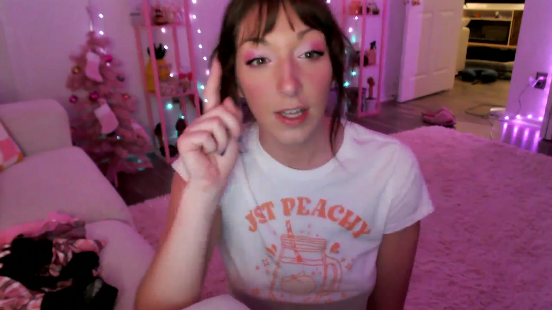 Gallery image thumbnail from AnnaFaux's myfreecams stream on, 02/02/2025, 05:06 image 8 of 20