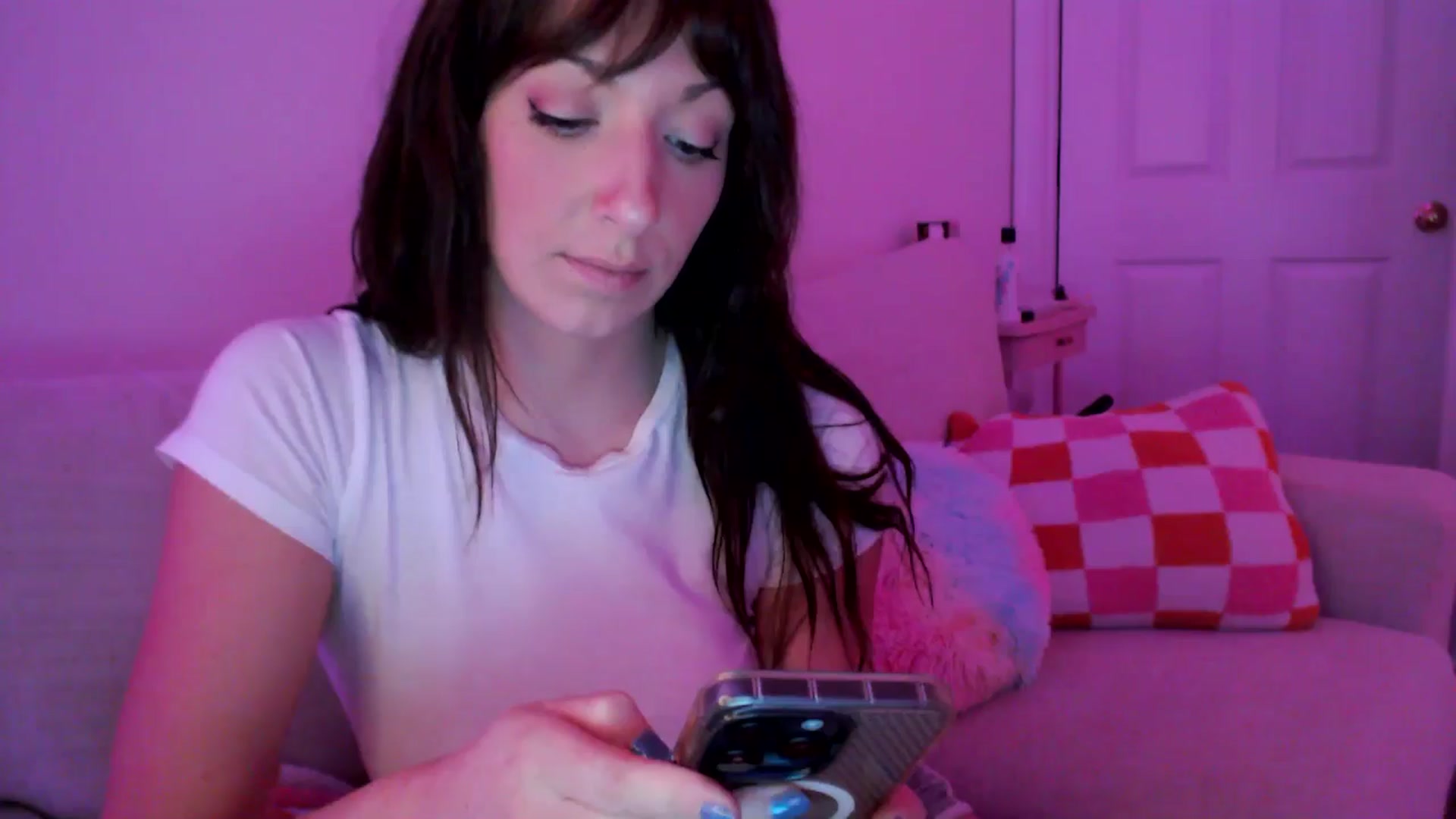 Gallery image thumbnail from AnnaFaux's myfreecams stream on, 02/07/2025, 02:06 image 1 of 20