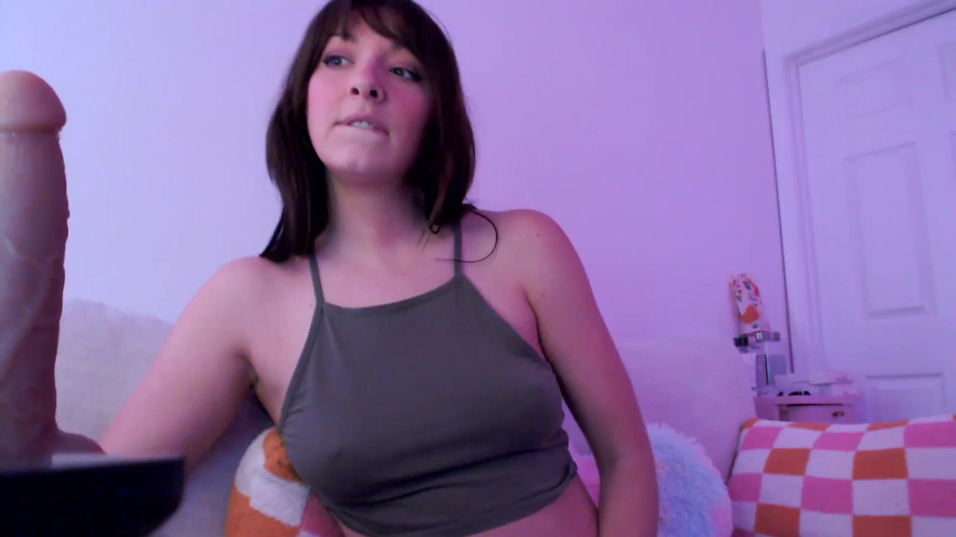 Gallery image thumbnail from AnnaFaux's myfreecams stream on, 02/16/2025, 21:56 image 6 of 20