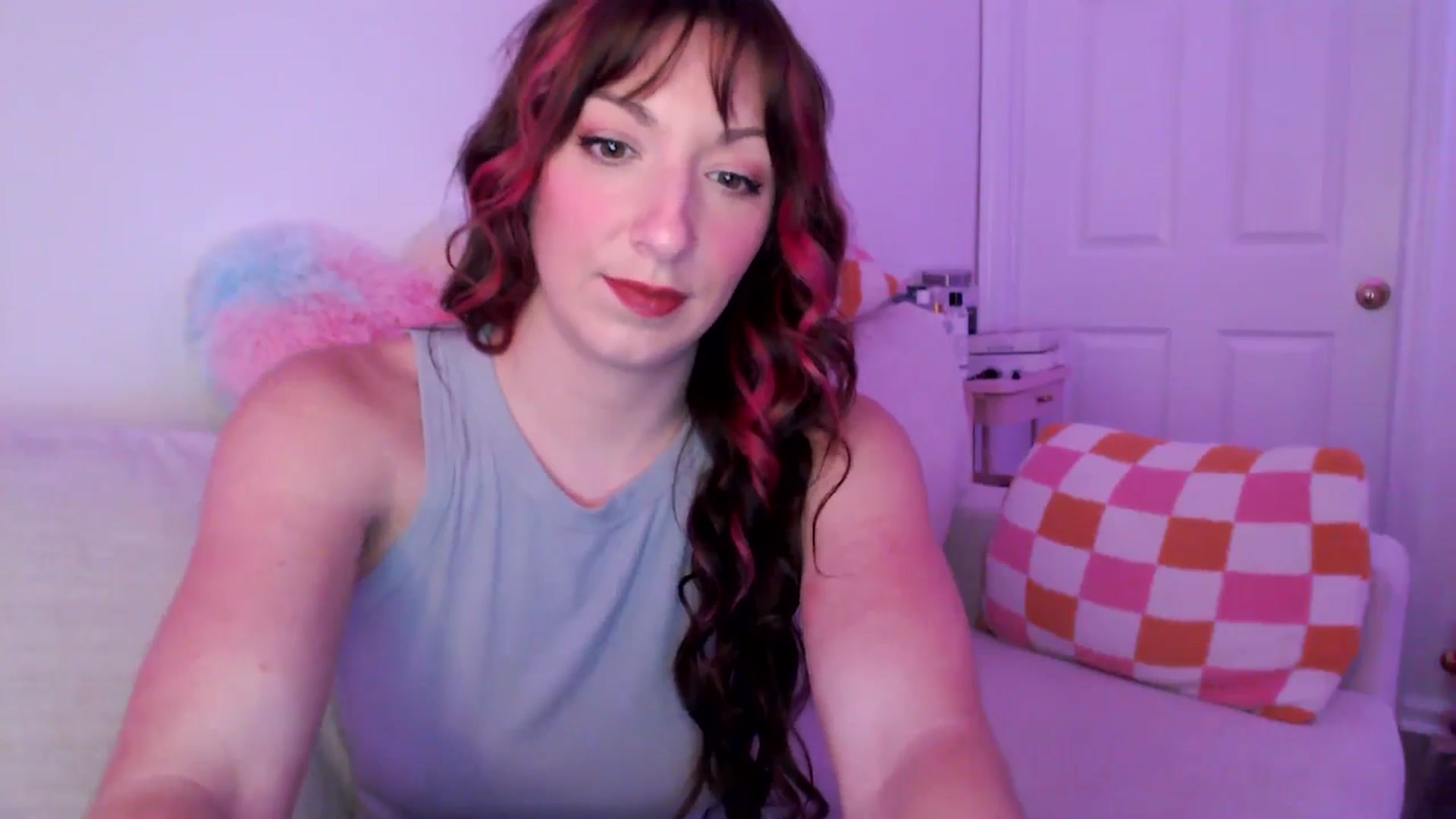 Gallery image thumbnail from AnnaFaux's myfreecams stream on, 02/20/2025, 24:16 image 2 of 20