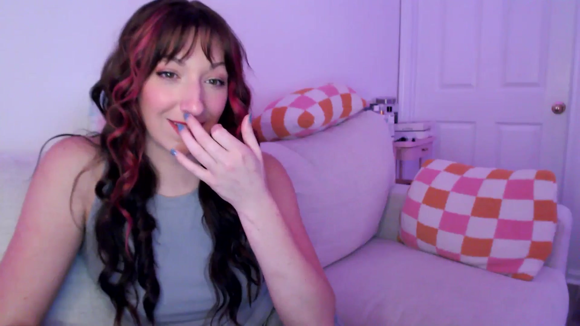 Gallery image thumbnail from AnnaFaux's myfreecams stream on, 02/20/2025, 24:16 image 18 of 20