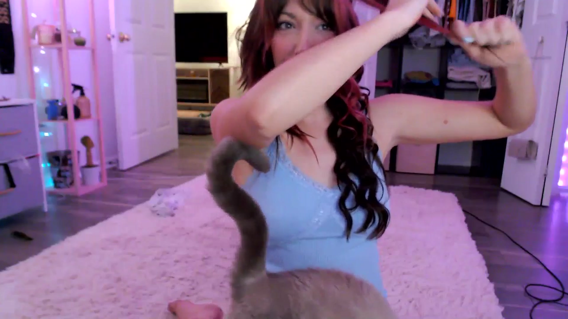 Gallery image thumbnail from AnnaFaux's myfreecams stream on, 02/24/2025, 01:17 image 12 of 20