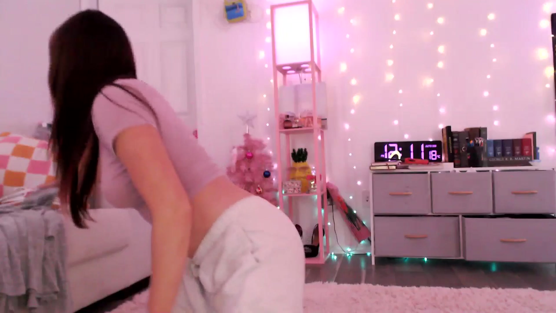 Gallery image thumbnail from AnnaFaux's myfreecams stream on, 03/08/2025, 17:24 image 9 of 20