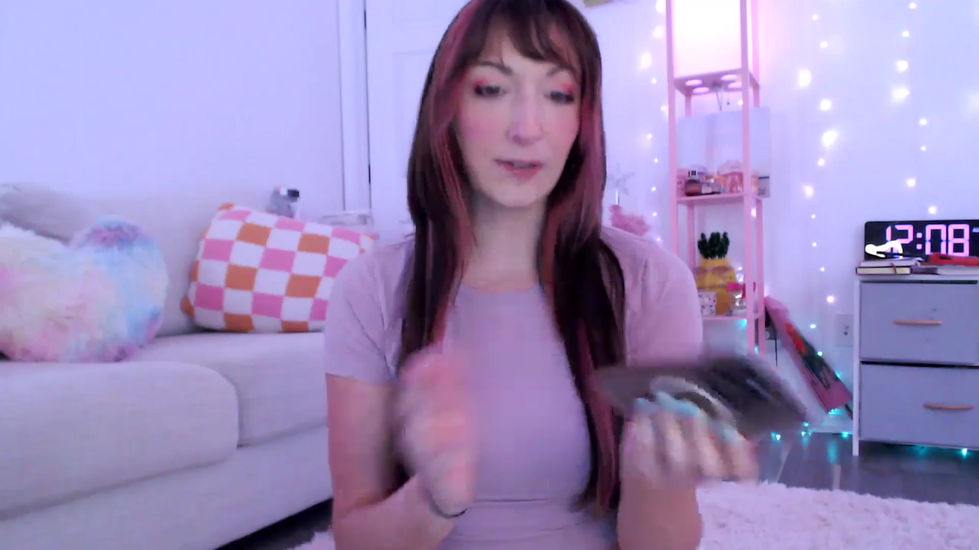 Gallery image thumbnail from AnnaFaux's myfreecams stream on, 03/08/2025, 17:24 image 5 of 20