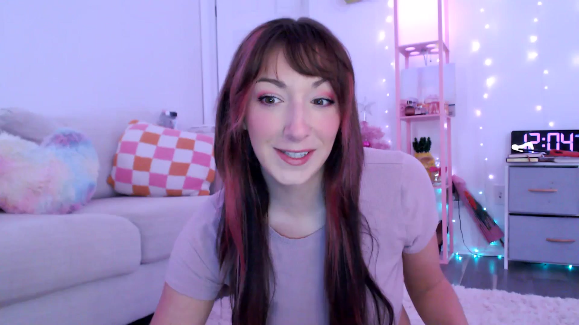 Gallery image thumbnail from AnnaFaux's myfreecams stream on, 03/08/2025, 17:24 image 1 of 20
