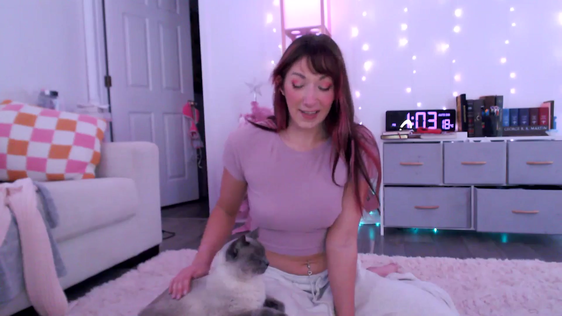 Gallery image thumbnail from AnnaFaux's myfreecams stream on, 03/08/2025, 18:07 image 18 of 20
