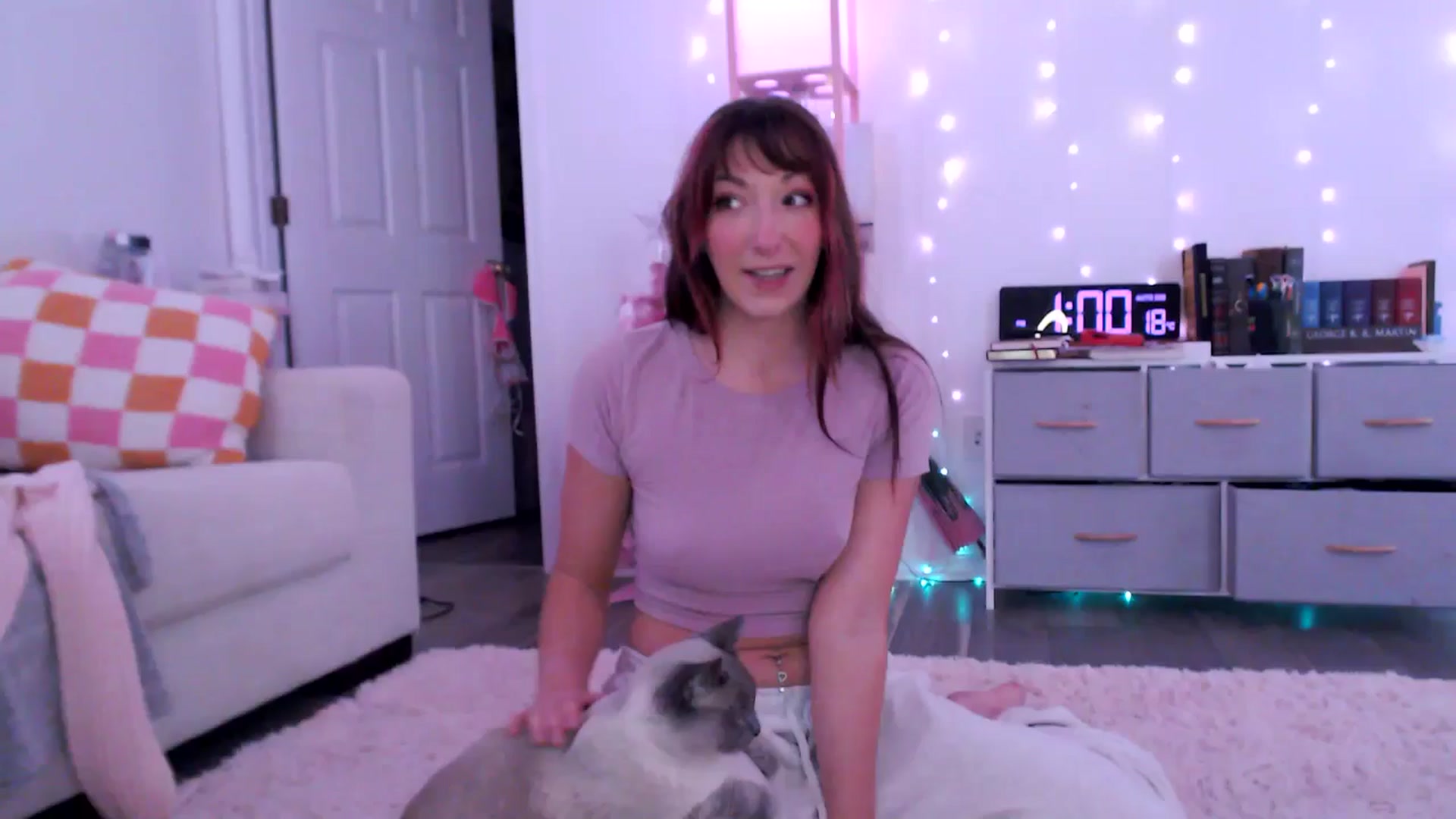 Gallery image thumbnail from AnnaFaux's myfreecams stream on, 03/08/2025, 18:07 image 15 of 20