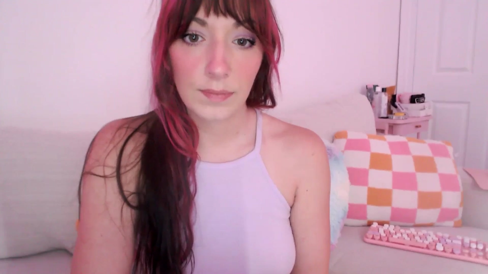Gallery image thumbnail from AnnaFaux's myfreecams stream on, 03/14/2025, 21:49 image 17 of 20