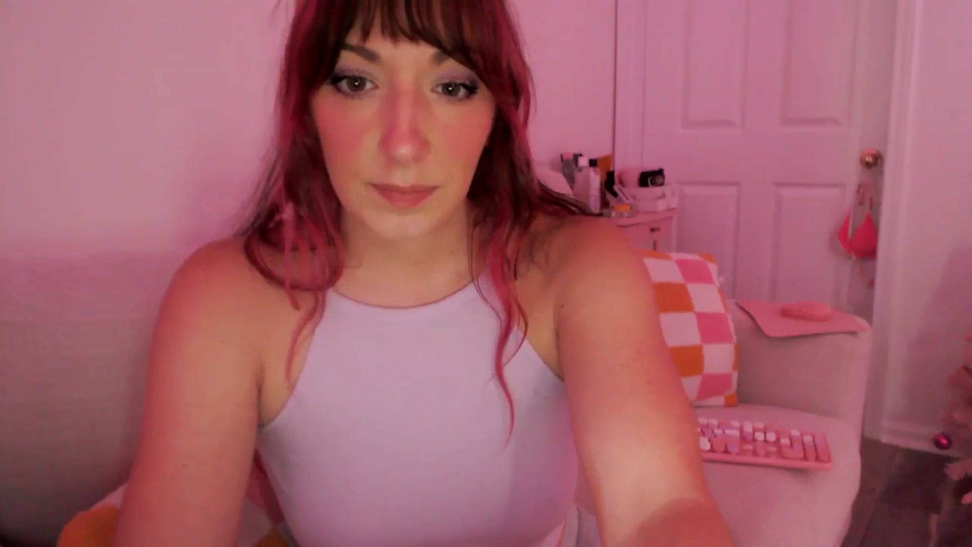Gallery image thumbnail from AnnaFaux's myfreecams stream on, 03/14/2025, 21:49 image 16 of 20