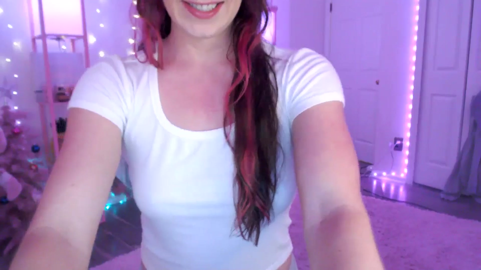 Gallery image thumbnail from AnnaFaux's myfreecams stream on, 03/14/2025, 23:49 image 20 of 20