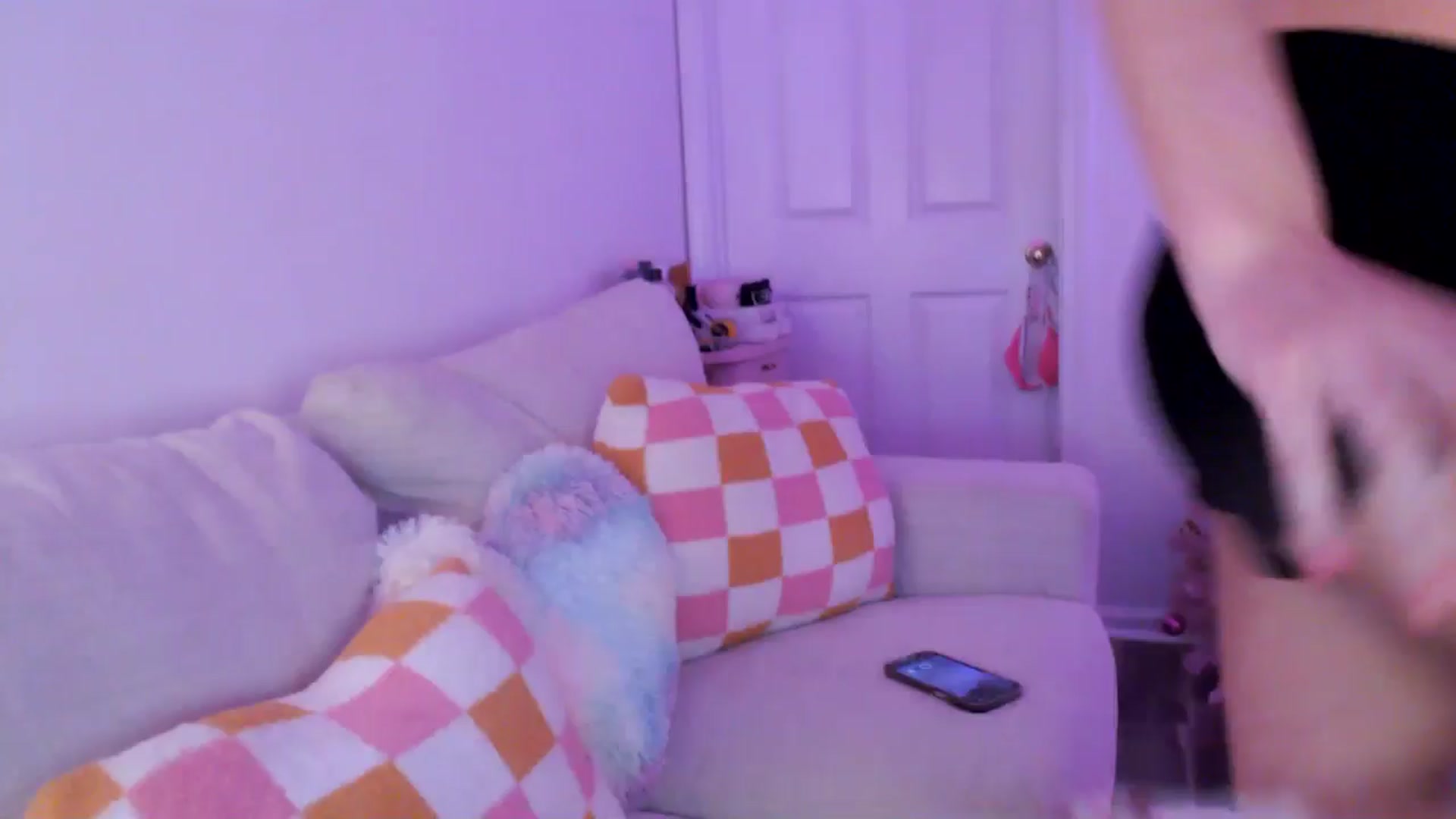 Gallery image thumbnail from AnnaFaux's myfreecams stream on, 03/16/2025, 19:44 image 1 of 20