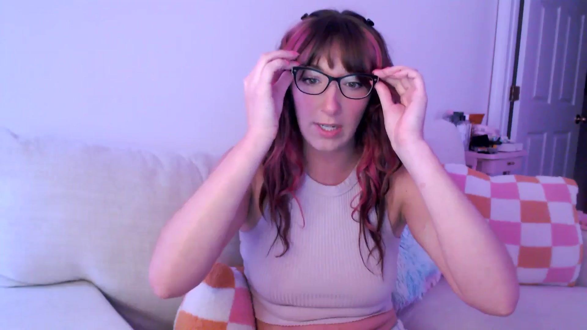 Gallery image thumbnail from AnnaFaux's myfreecams stream on, 03/22/2025, 16:59 image 3 of 20