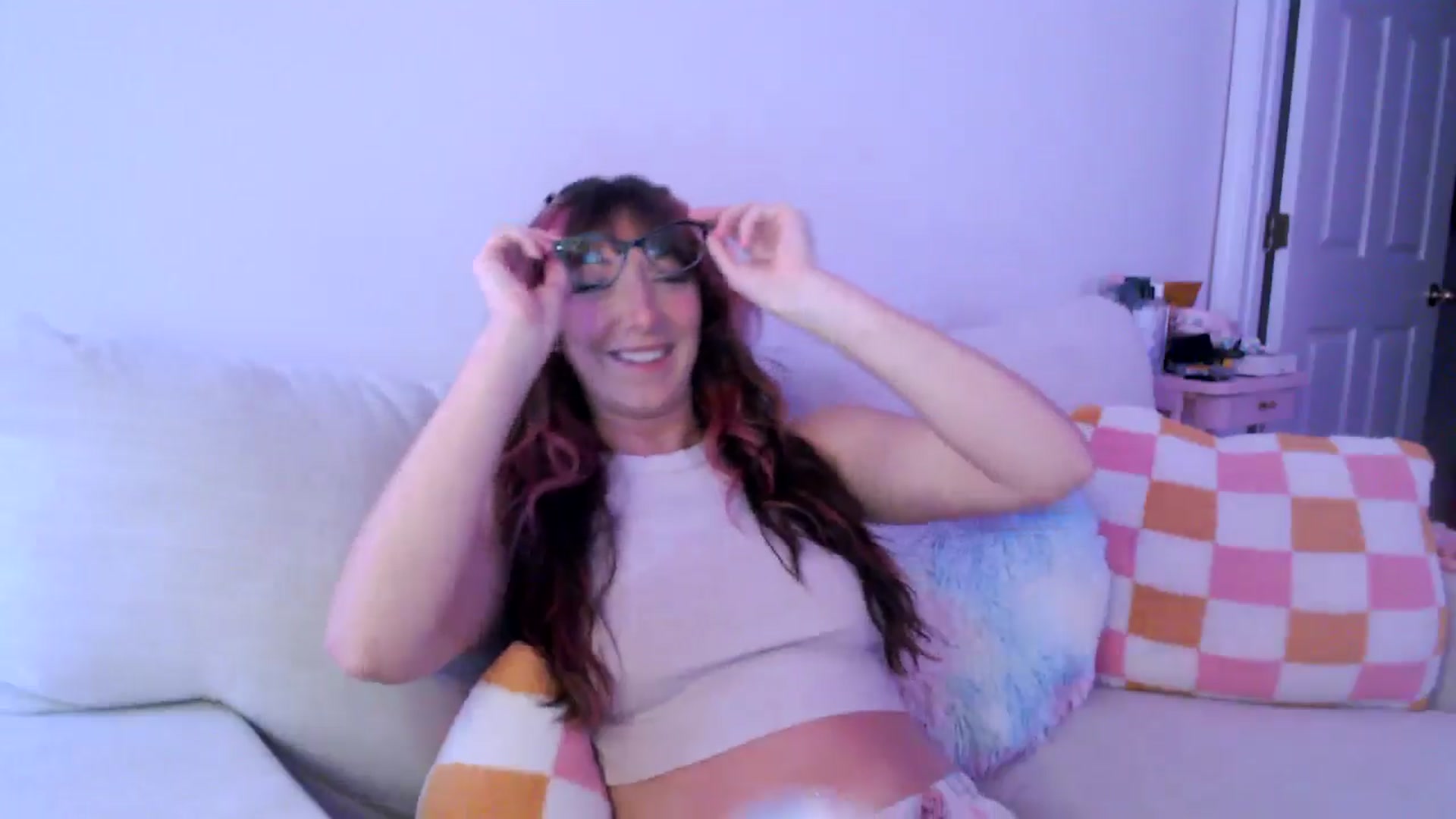 Gallery image thumbnail from AnnaFaux's myfreecams stream on, 03/22/2025, 16:59 image 4 of 20