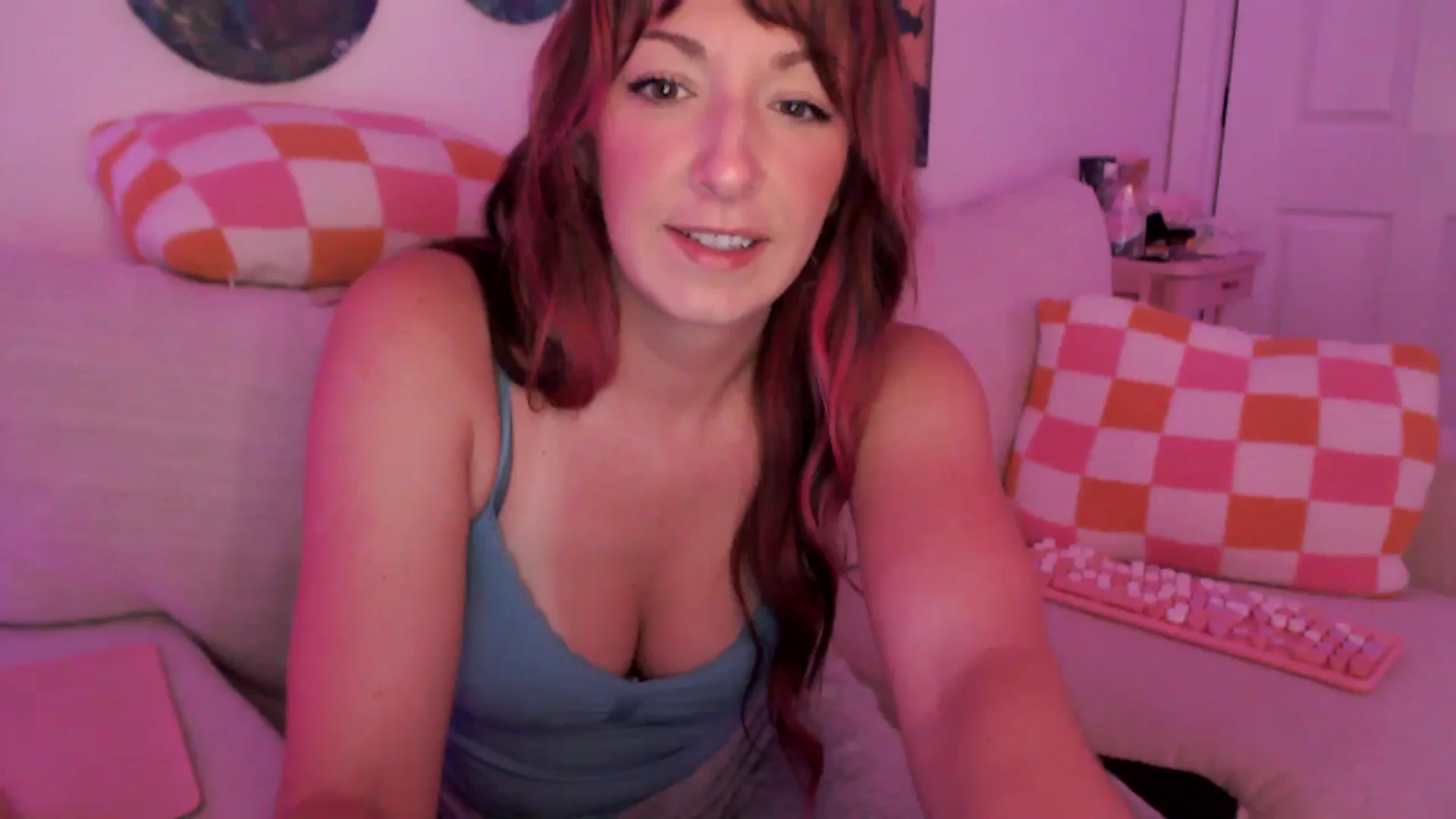 Gallery image thumbnail from AnnaFaux's myfreecams stream on, 03/25/2025, 24:33 image 10 of 20