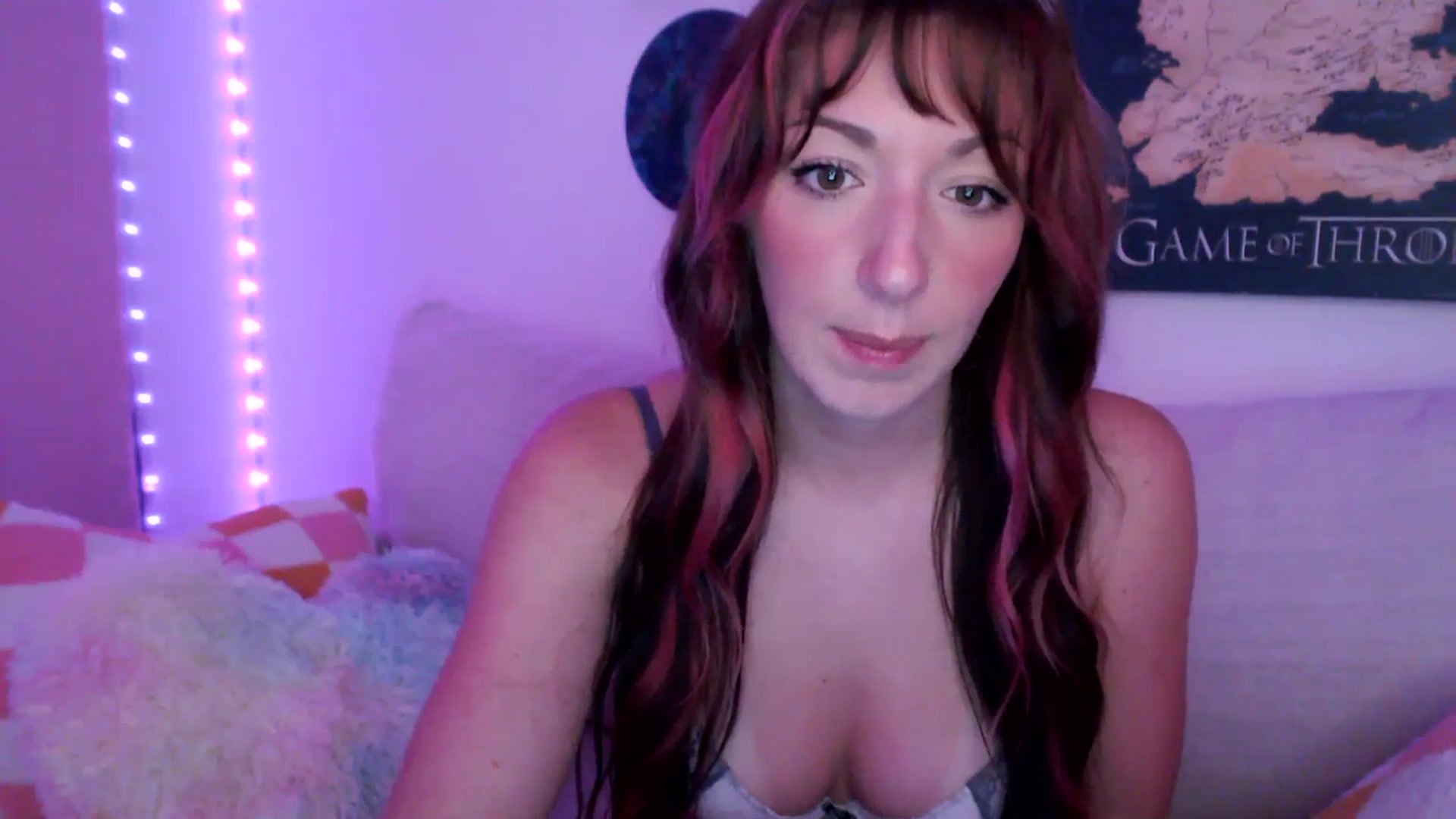 Gallery image thumbnail from AnnaFaux's myfreecams stream on, 03/25/2025, 03:30 image 7 of 20