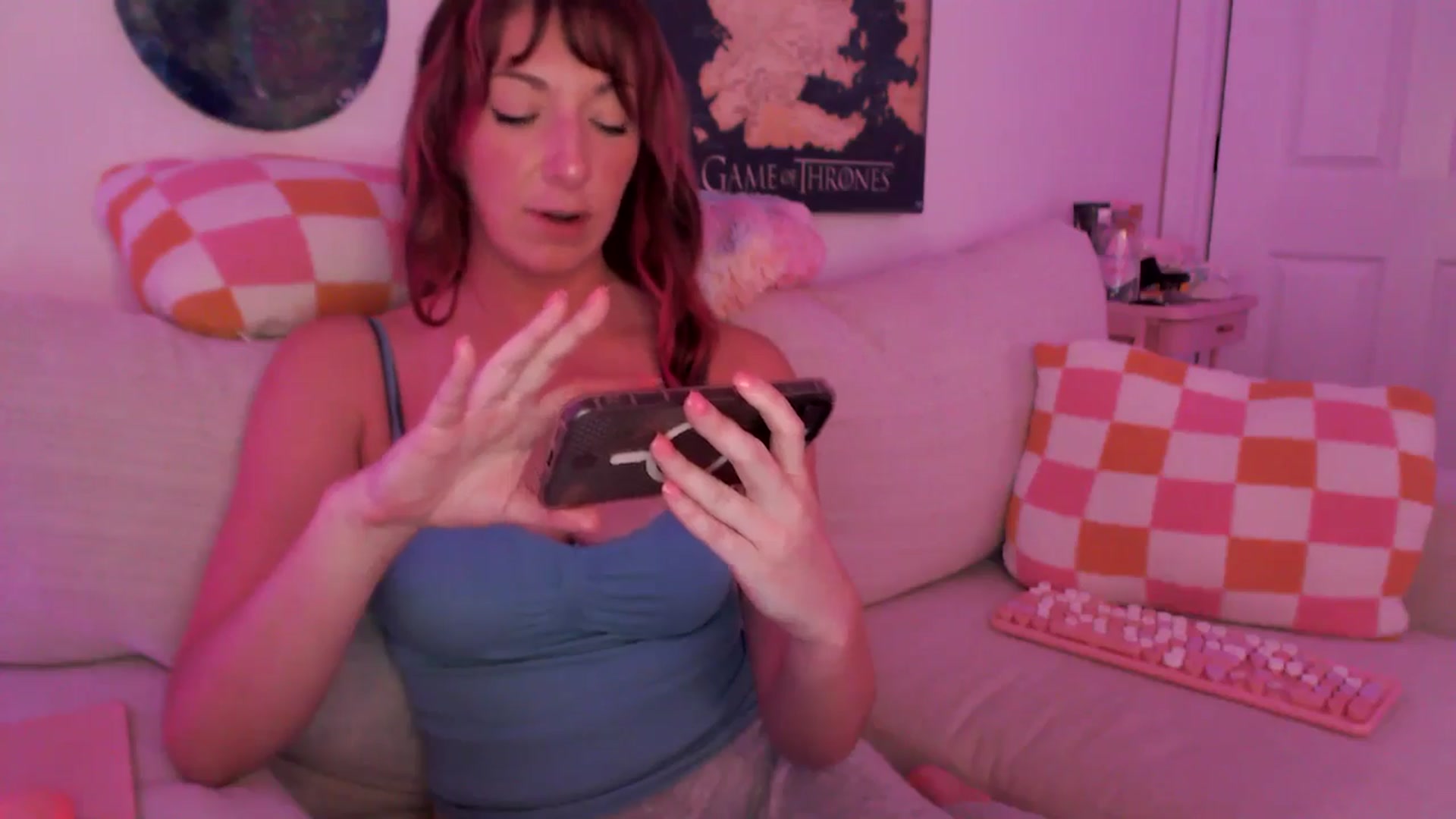 Gallery image thumbnail from AnnaFaux's myfreecams stream on, 03/25/2025, 03:30 image 2 of 20