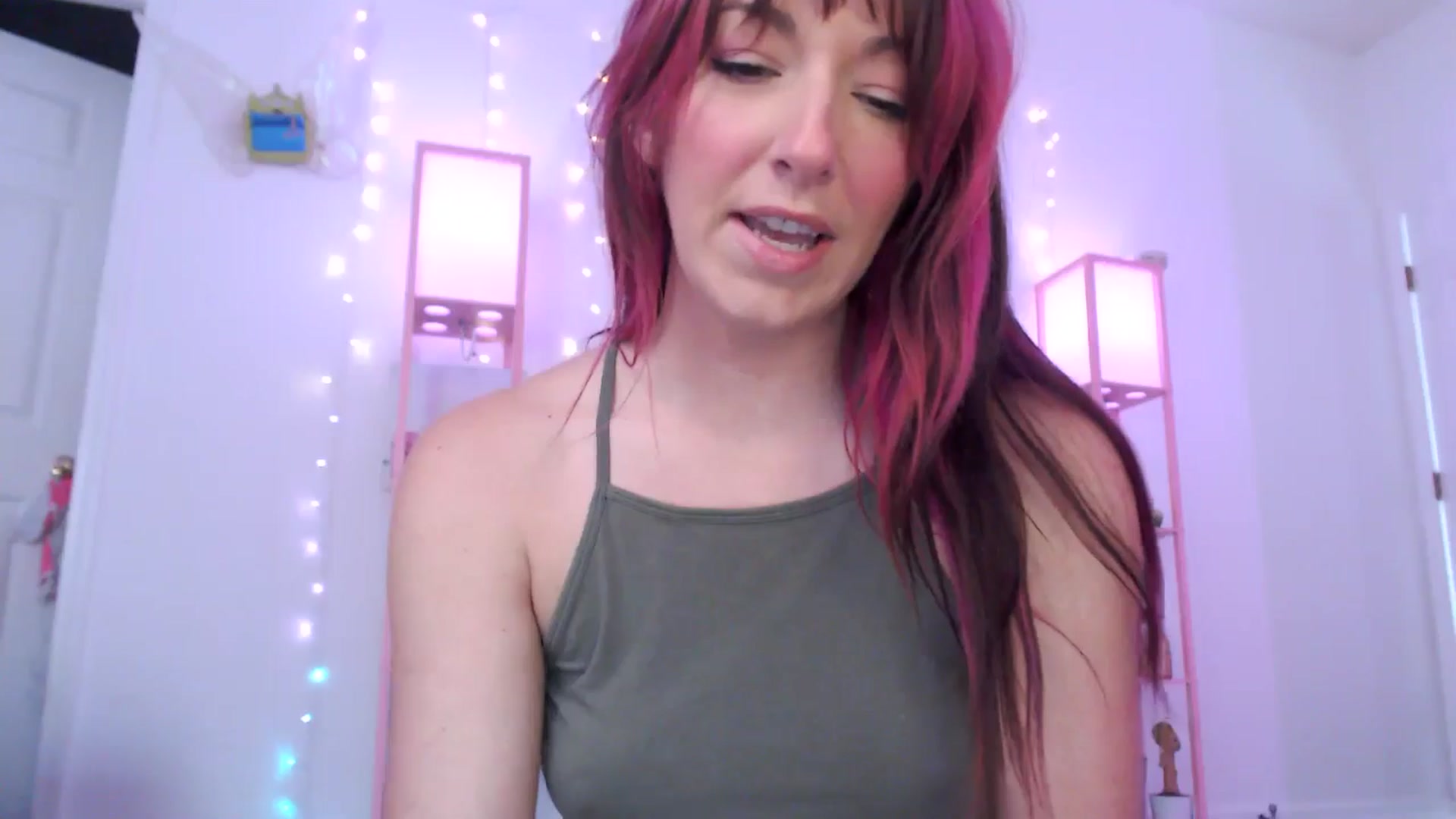 Gallery image thumbnail from AnnaFaux's myfreecams stream on, 03/30/2025, 17:05 image 19 of 20