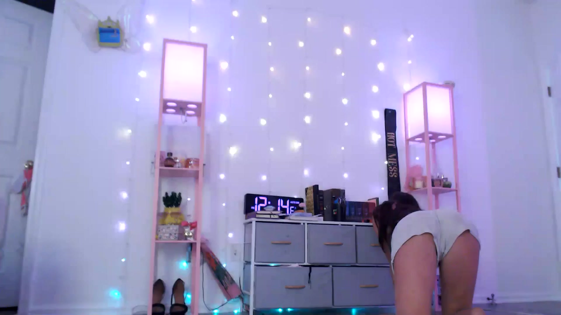 Gallery image thumbnail from AnnaFaux's myfreecams stream on, 03/30/2025, 17:05 image 1 of 20