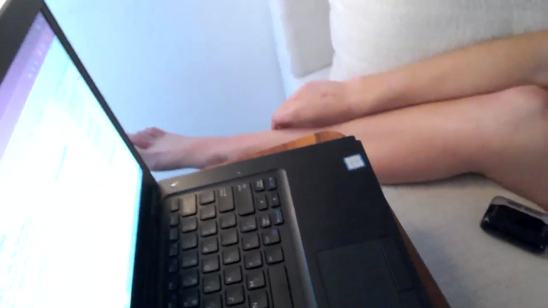 Gallery image thumbnail from AnnaFaux's myfreecams stream on, 04/10/2025, 24:16 image 4 of 20