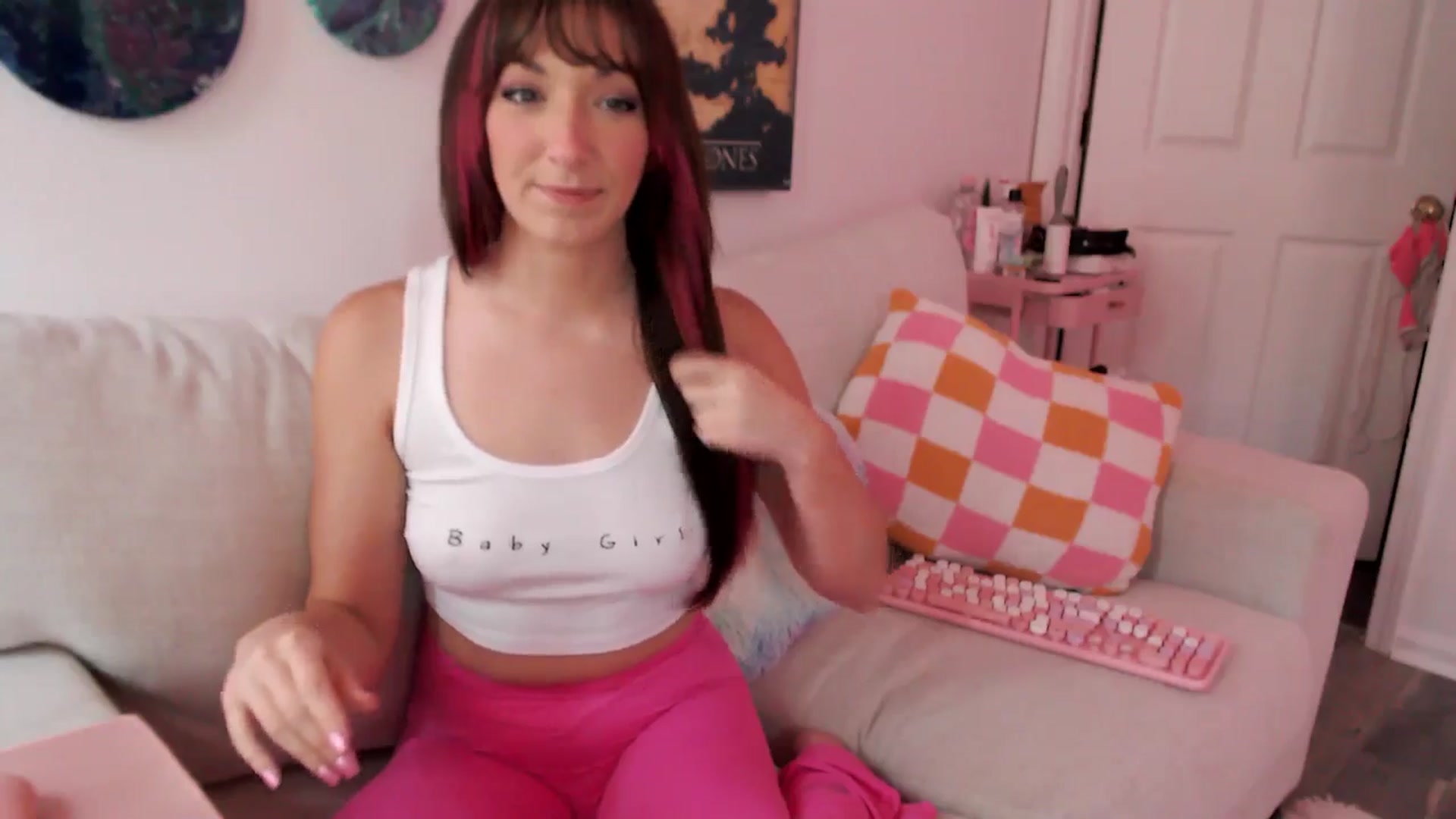 Gallery image thumbnail from AnnaFaux's myfreecams stream on, 04/11/2025, 17:27 image 6 of 20