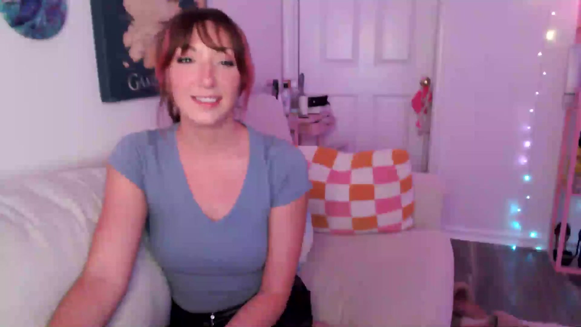 Gallery image thumbnail from AnnaFaux's myfreecams stream on, 04/17/2025, 24:02 image 10 of 20