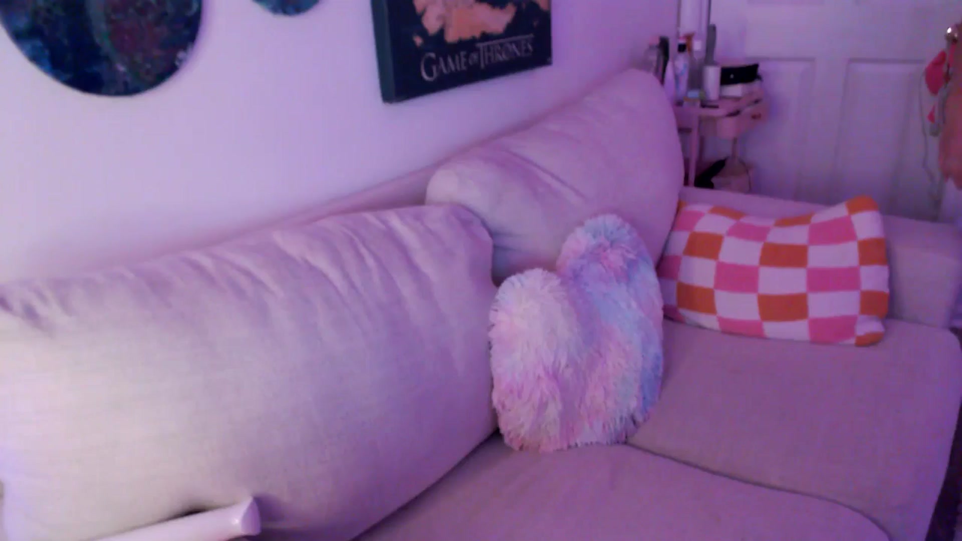 Gallery image thumbnail from AnnaFaux's myfreecams stream on, 04/17/2025, 24:02 image 1 of 20