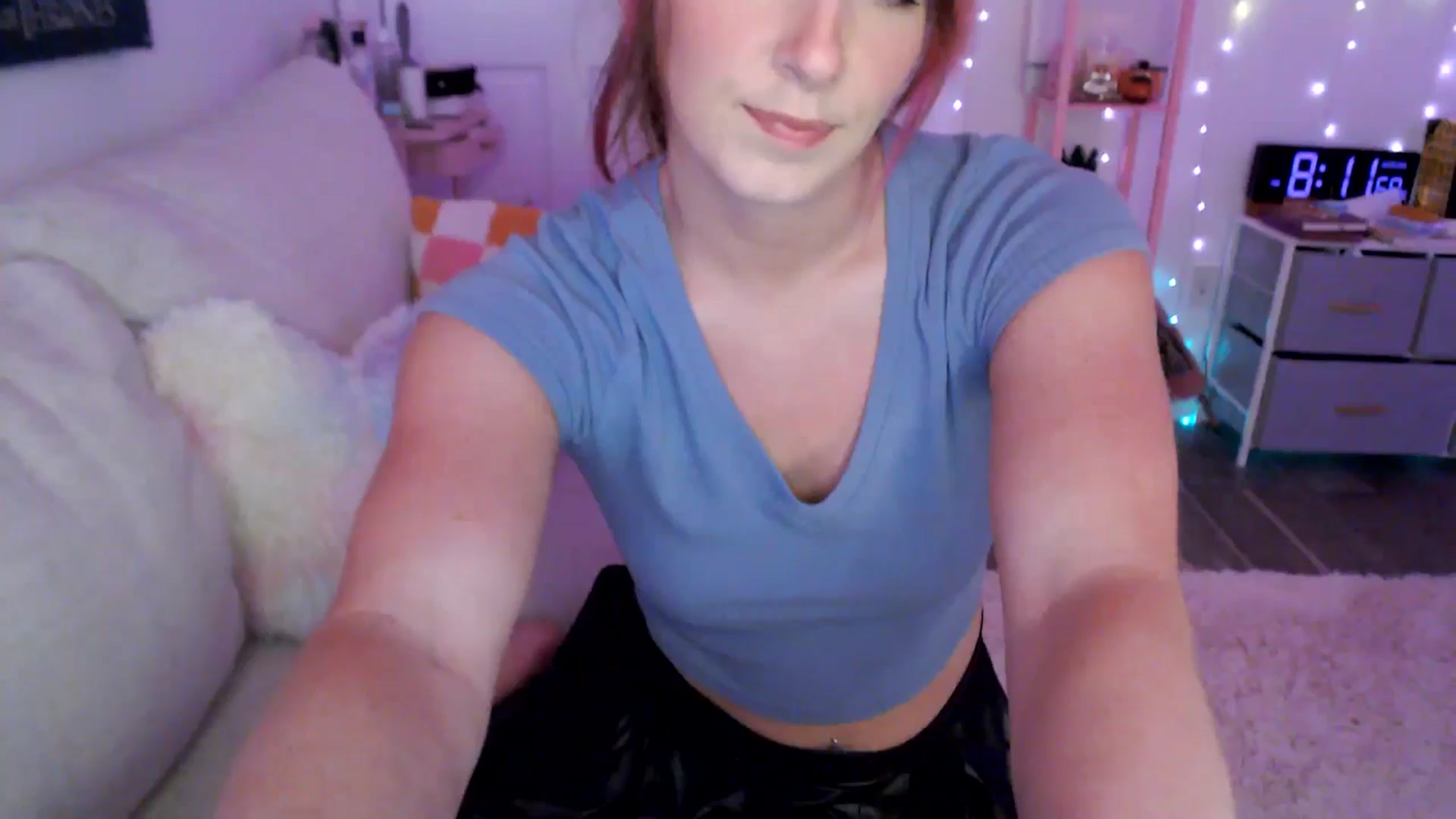Gallery image thumbnail from AnnaFaux's myfreecams stream on, 04/17/2025, 24:25 image 11 of 20