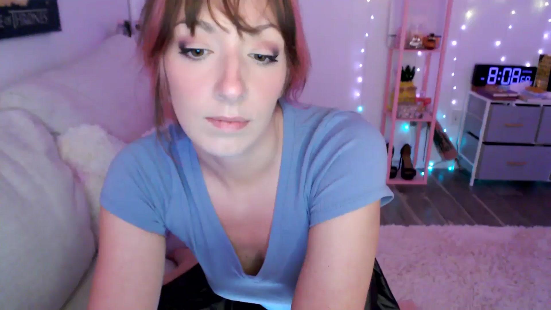 Gallery image thumbnail from AnnaFaux's myfreecams stream on, 04/17/2025, 24:25 image 8 of 20