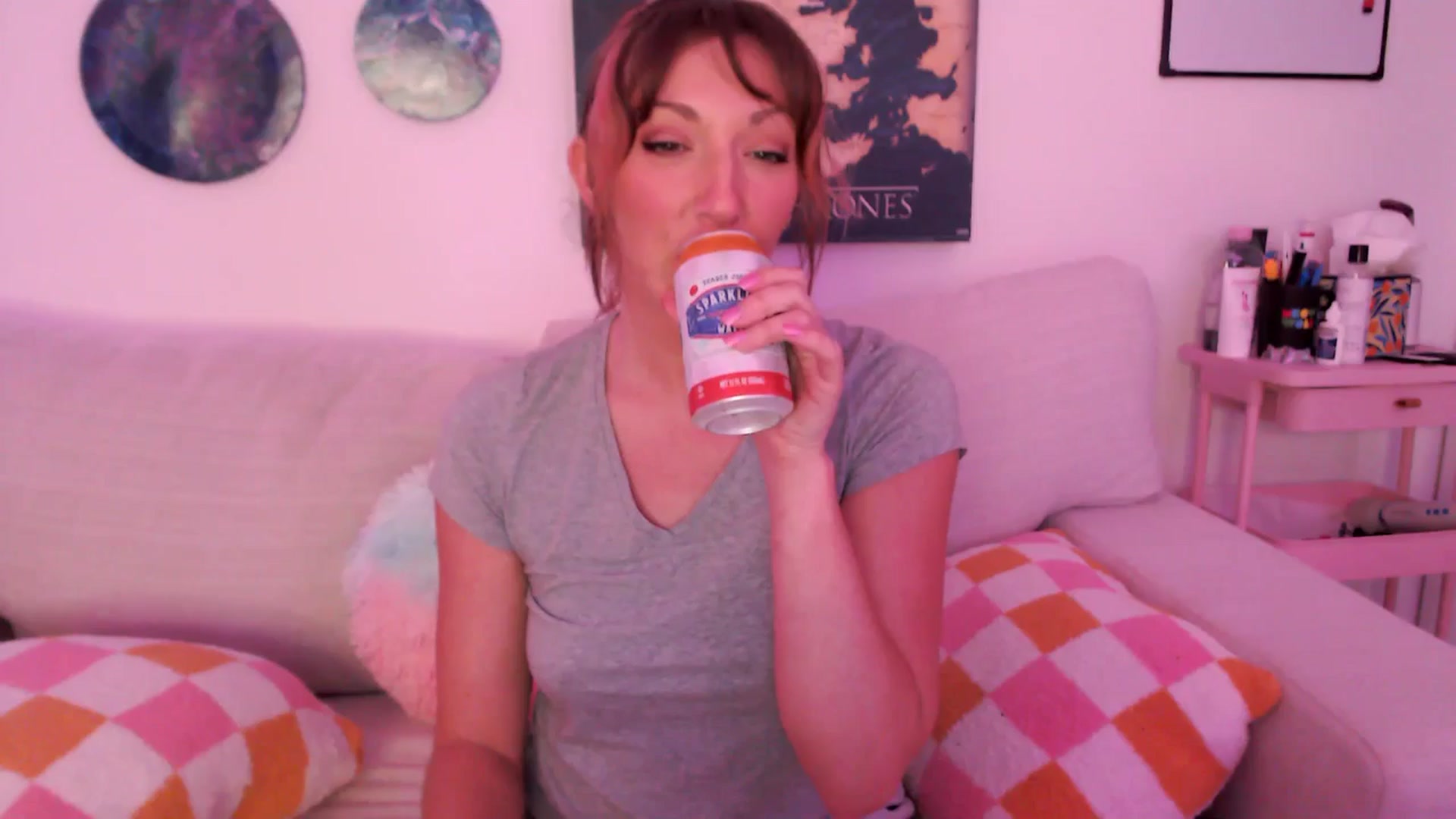 Gallery image thumbnail from AnnaFaux's myfreecams stream on, 04/28/2025, 22:14 image 1 of 20
