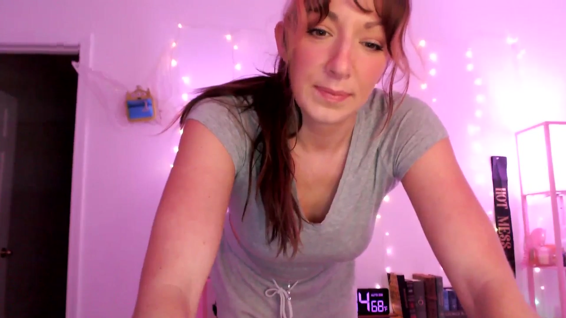 Gallery image thumbnail from AnnaFaux's myfreecams stream on, 04/28/2025, 23:43 image 5 of 20