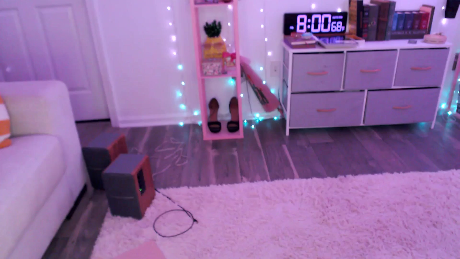 Gallery image thumbnail from AnnaFaux's myfreecams stream on, 04/29/2025, 01:32 image 2 of 20