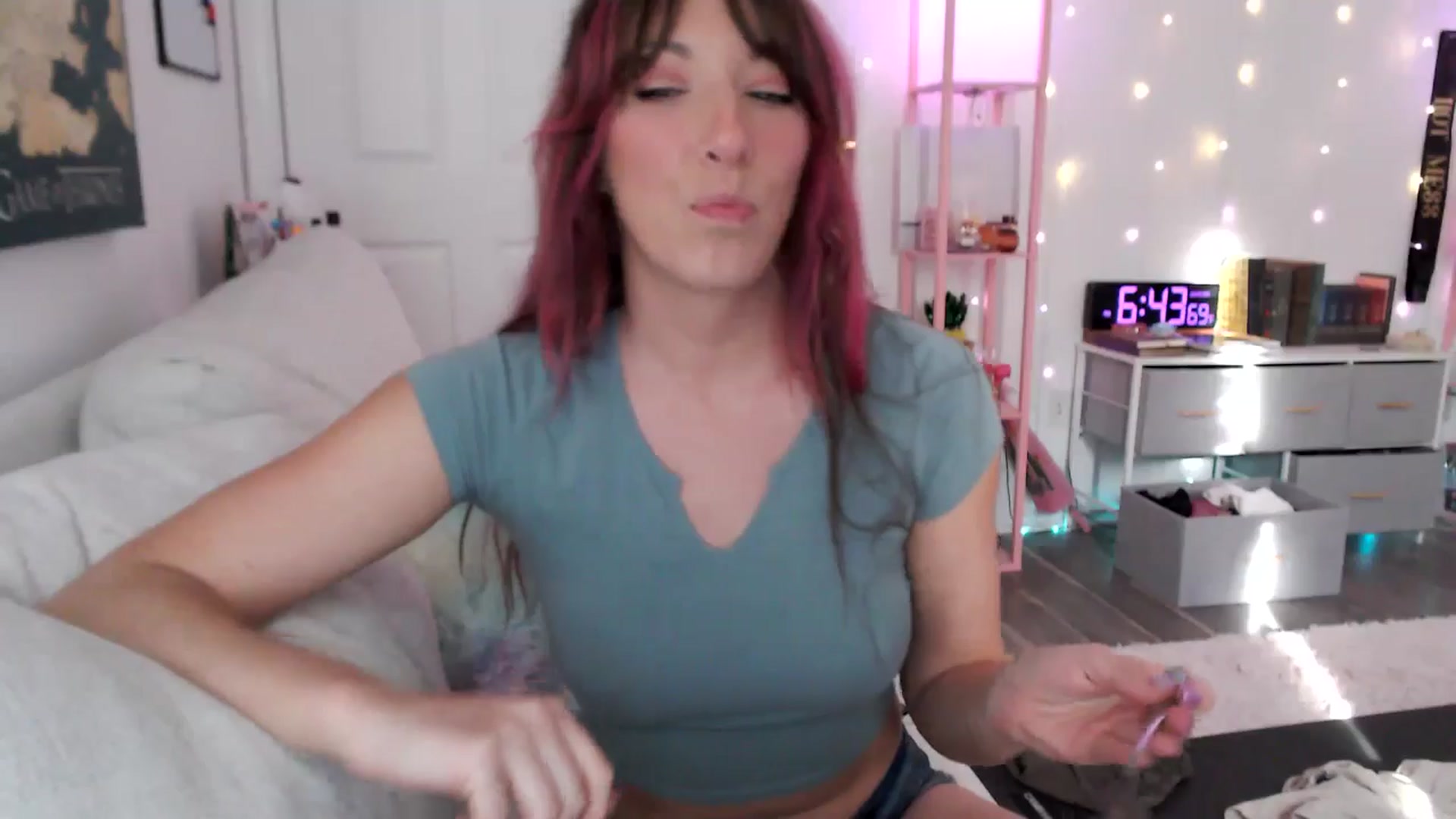 Gallery image thumbnail from AnnaFaux's myfreecams stream on, 05/02/2025, 23:05 image 12 of 20