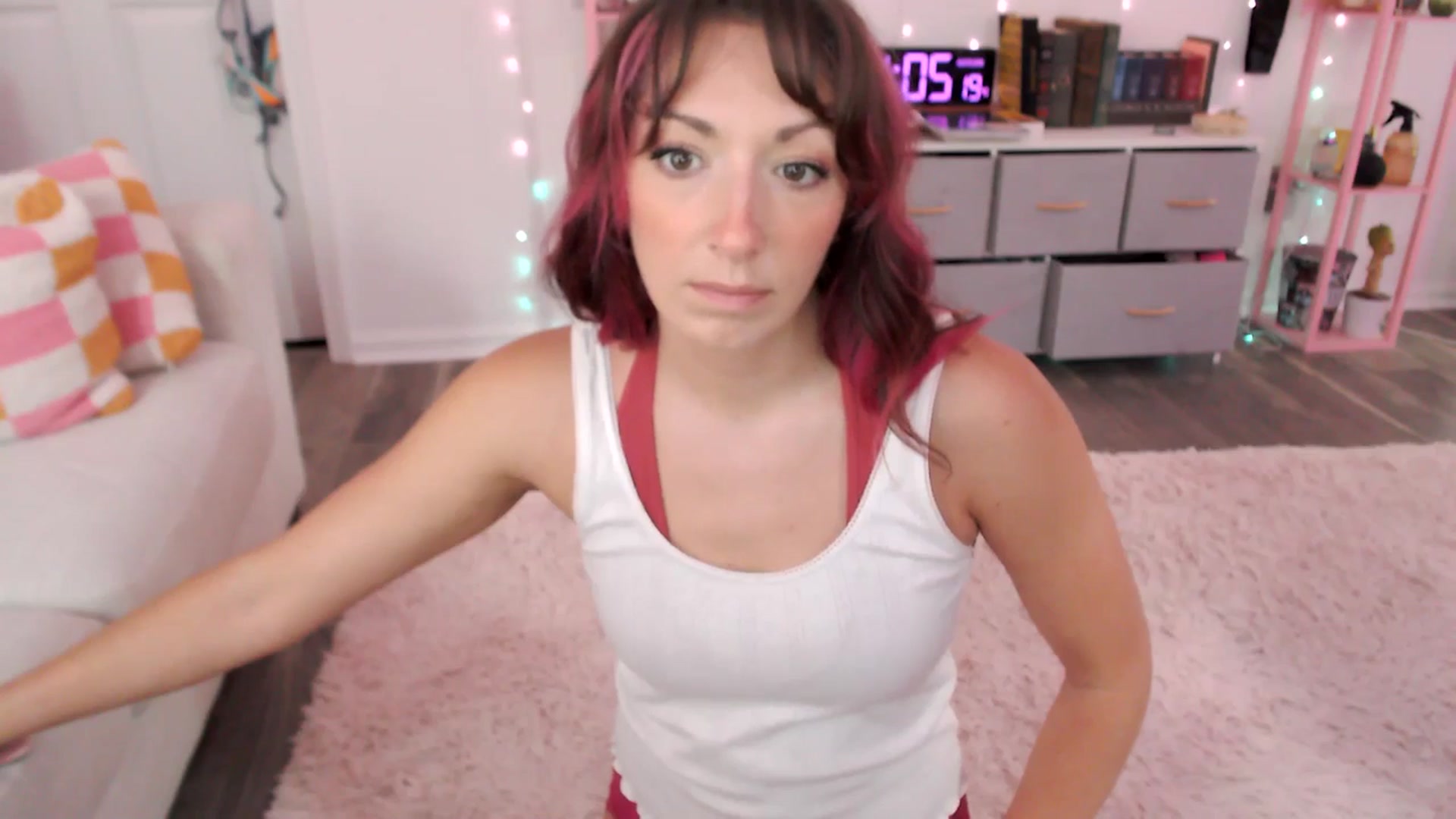 Gallery image thumbnail from AnnaFaux's myfreecams stream on, 05/04/2025, 20:36 image 4 of 20