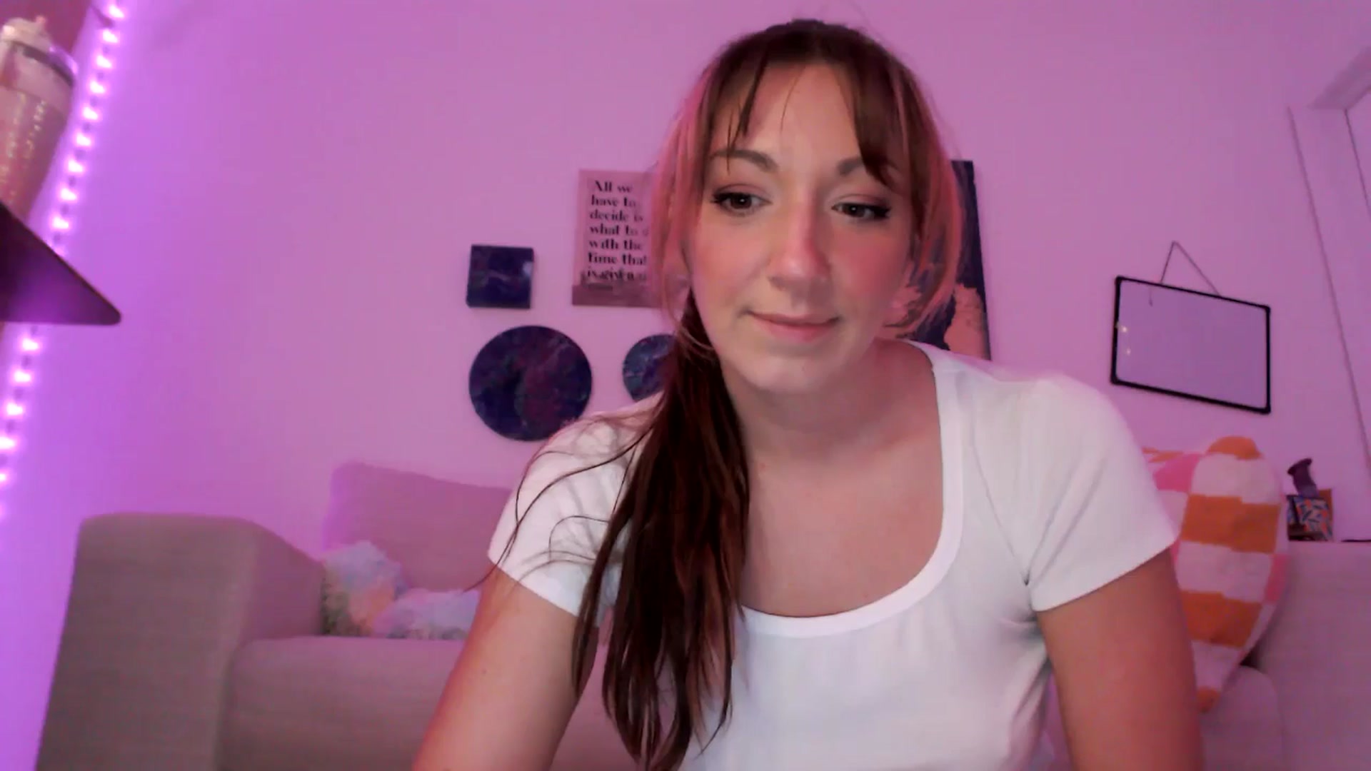 Gallery image thumbnail from AnnaFaux's myfreecams stream on, 05/10/2025, 01:48 image 19 of 20