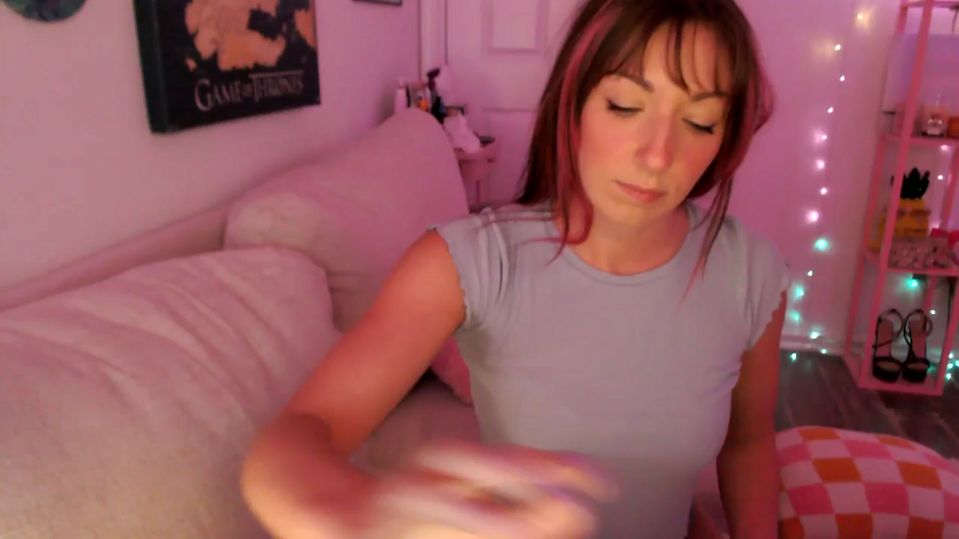 Gallery image thumbnail from AnnaFaux's myfreecams stream on, 05/13/2025, 24:05 image 4 of 20