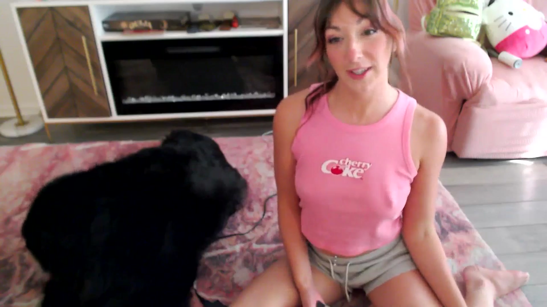Gallery image thumbnail from AnnaFaux's myfreecams stream on, 05/19/2025, 22:31 image 14 of 20