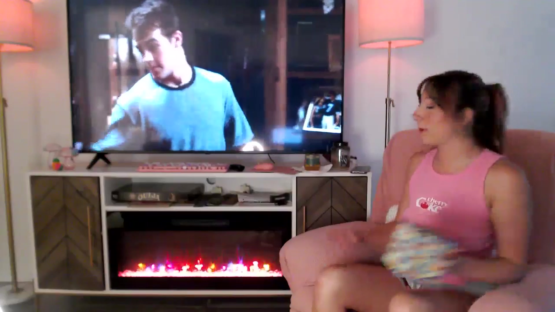 Gallery image thumbnail from AnnaFaux's myfreecams stream on, 05/19/2025, 23:53 image 20 of 20