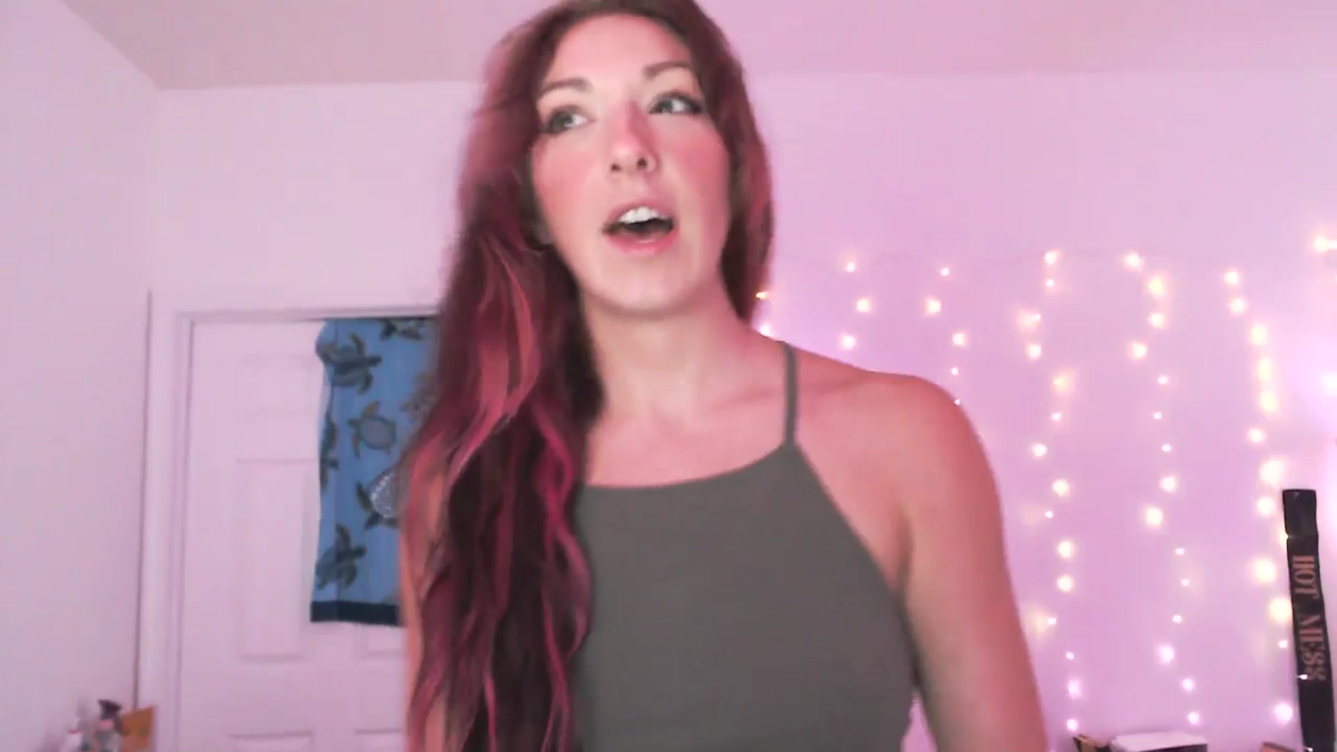 Gallery image thumbnail from AnnaFaux's myfreecams stream on, 06/08/2025, 22:27 image 12 of 20
