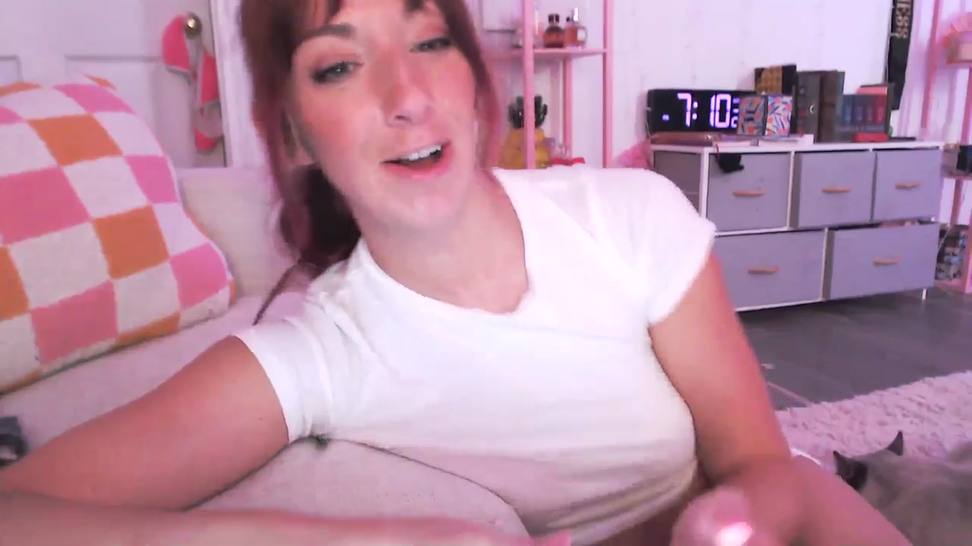 Gallery image thumbnail from AnnaFaux's myfreecams stream on, 06/11/2025, 24:25 image 9 of 20