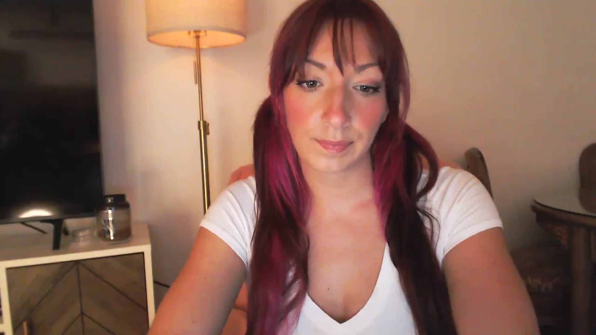 Gallery image thumbnail from AnnaFaux's myfreecams stream on, 06/16/2025, 23:27 image 5 of 20