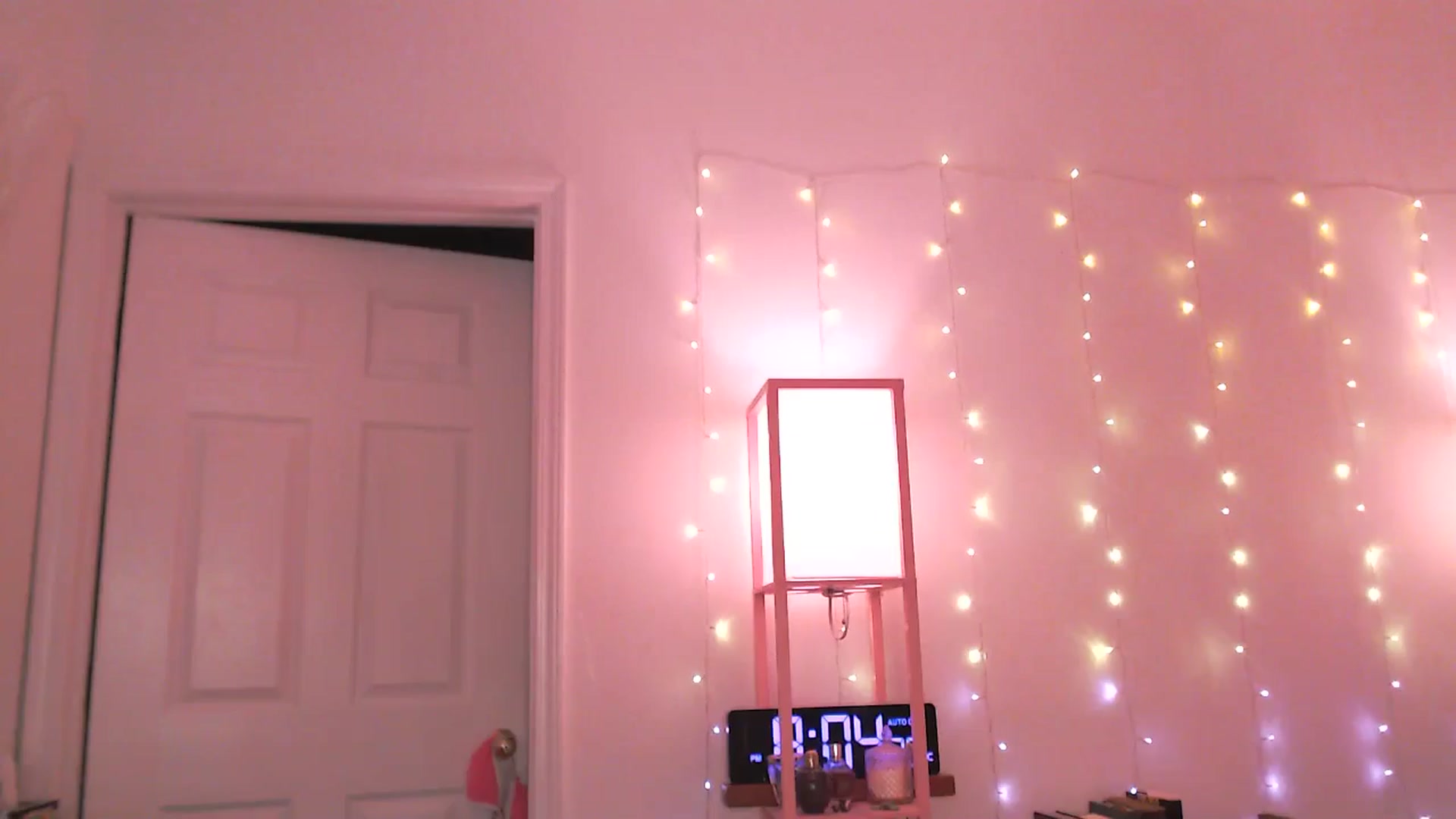 Gallery image thumbnail from AnnaFaux's myfreecams stream on, 06/25/2025, 01:30 image 1 of 20