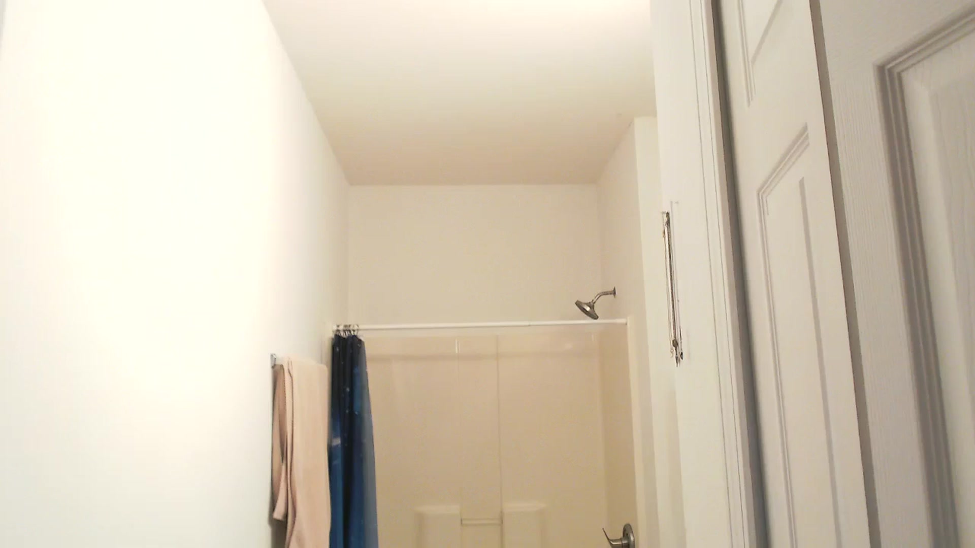 Gallery image thumbnail from AnnaFaux's myfreecams stream on, 06/25/2025, 02:43 image 12 of 20