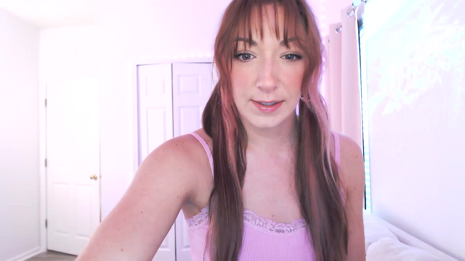 Gallery image thumbnail from AnnaFaux's myfreecams stream on, 07/01/2025, 24:44 image 1 of 20
