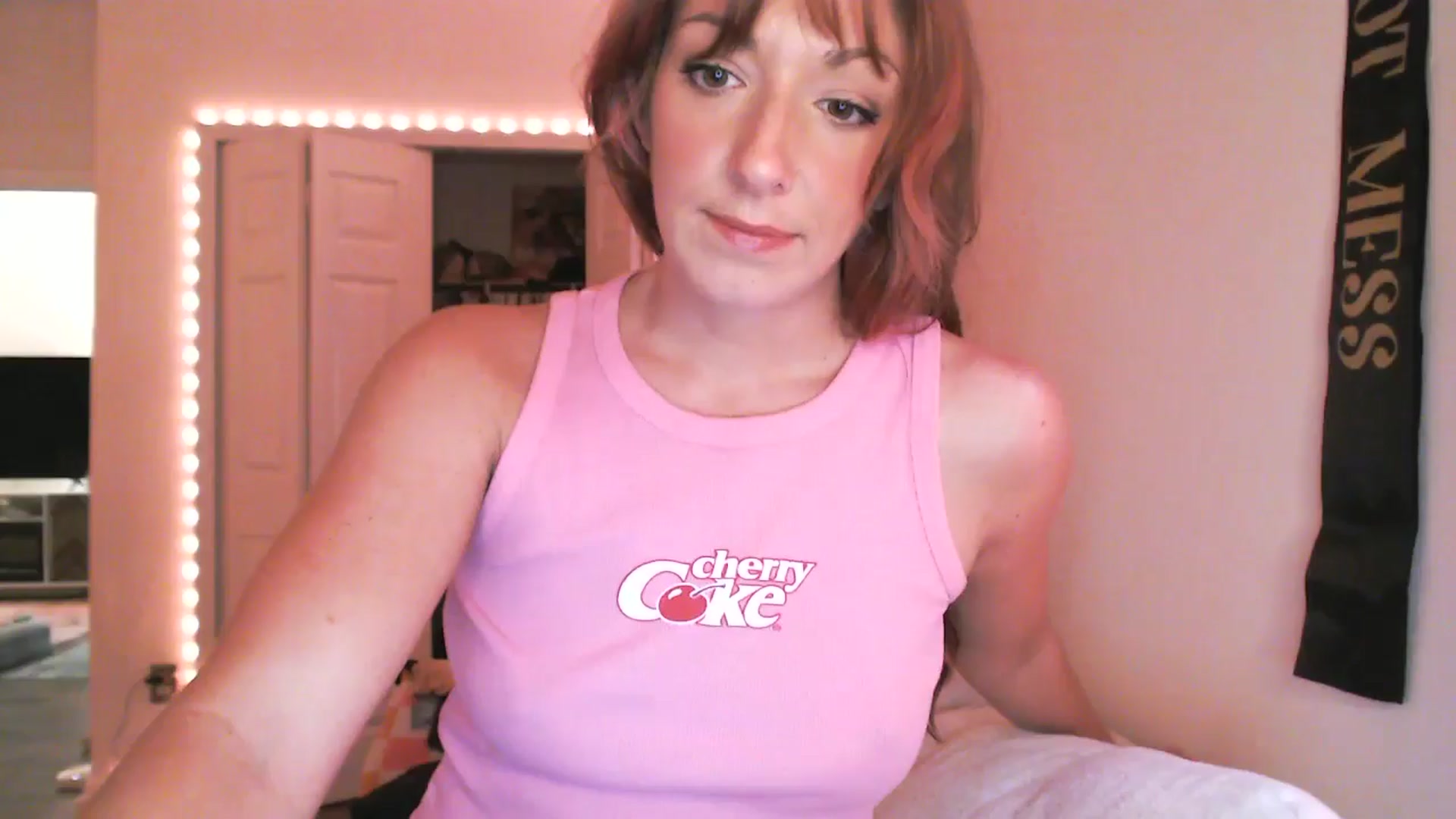 Gallery image thumbnail from AnnaFaux's myfreecams stream on, 07/13/2025, 02:30 image 2 of 20