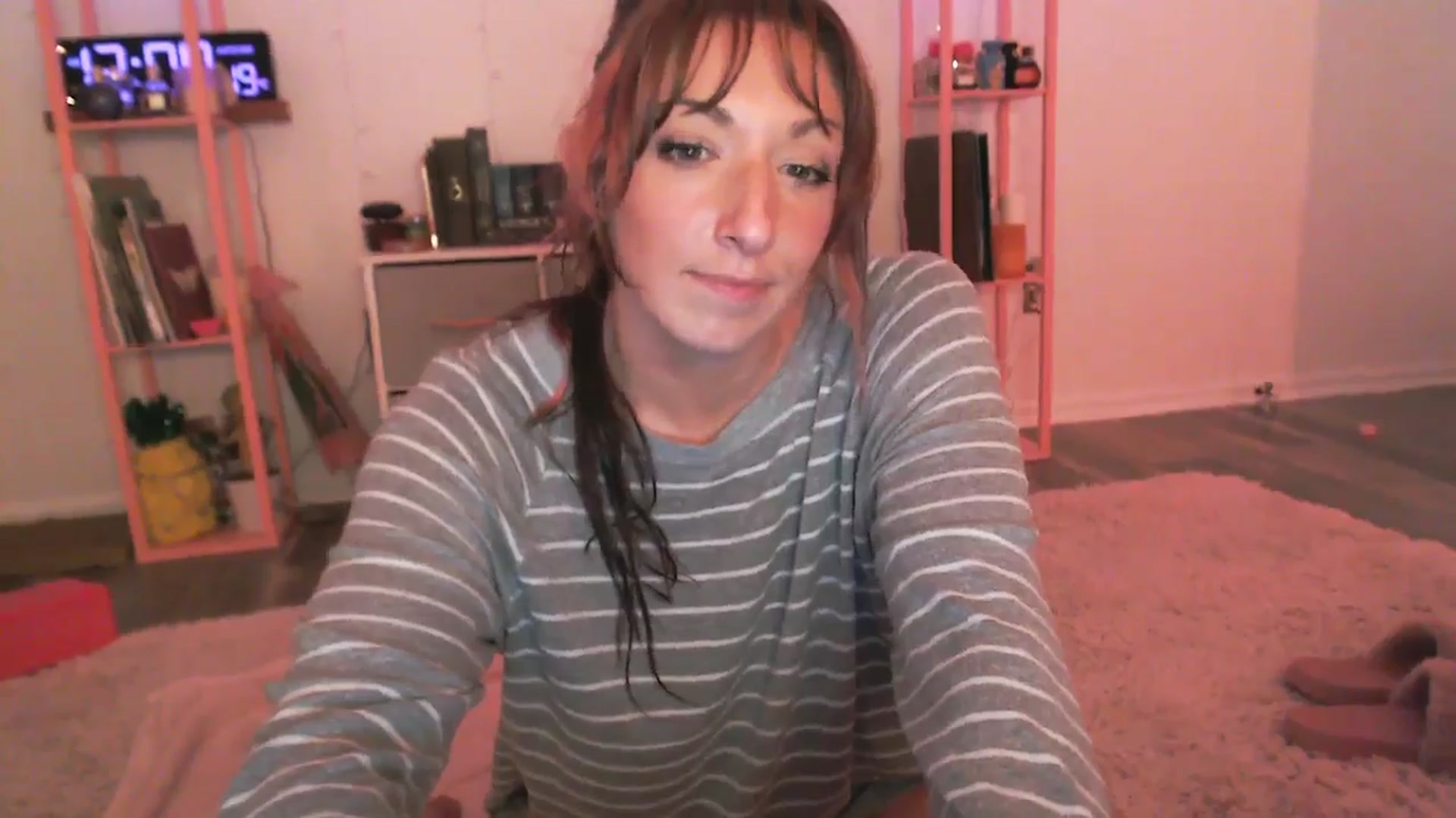 Gallery image thumbnail from AnnaFaux's myfreecams stream on, 07/13/2025, 04:18 image 9 of 20