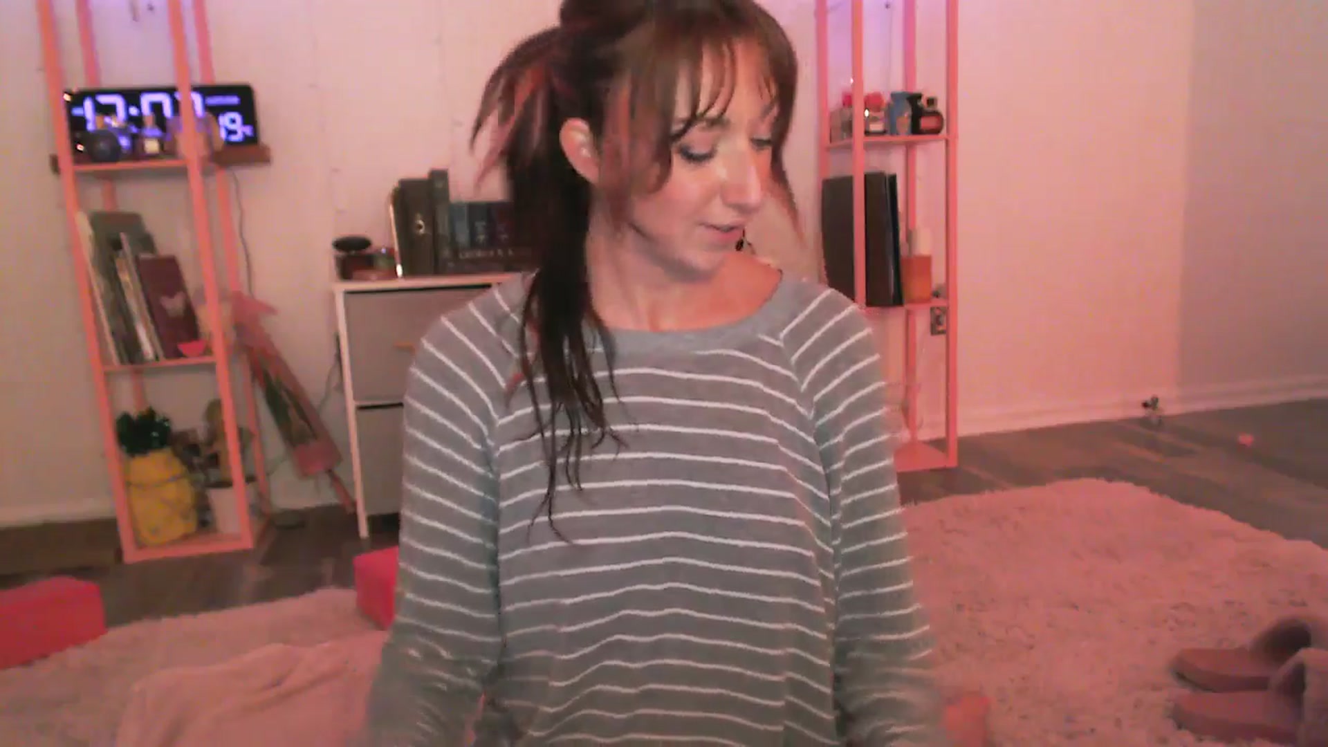 Gallery image thumbnail from AnnaFaux's myfreecams stream on, 07/13/2025, 04:18 image 5 of 20