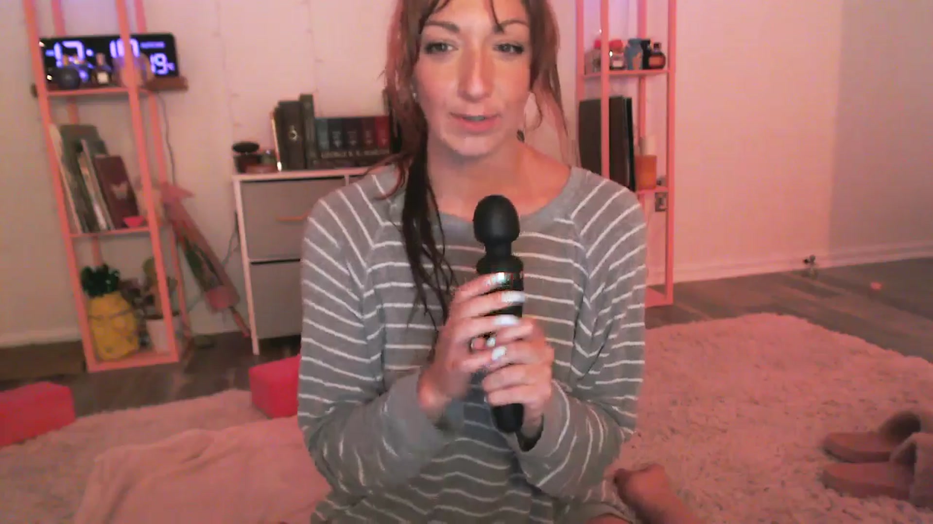 Gallery image thumbnail from AnnaFaux's myfreecams stream on, 07/13/2025, 04:18 image 10 of 20