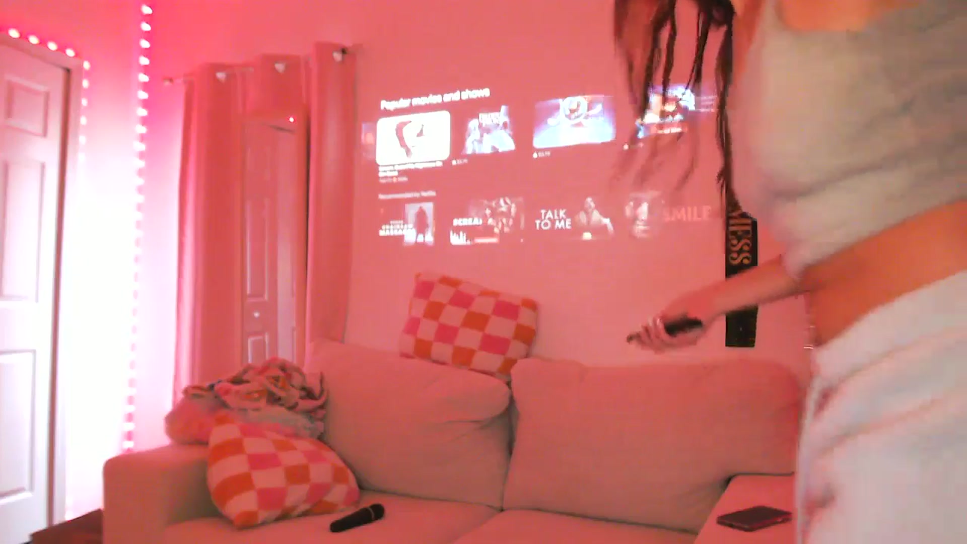Gallery image thumbnail from AnnaFaux's myfreecams stream on, 07/15/2025, 24:07 image 7 of 20