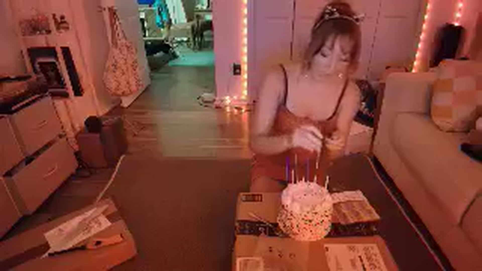Gallery image thumbnail from AnnaFaux's myfreecams stream on, 08/01/2025, 05:06 image 17 of 20