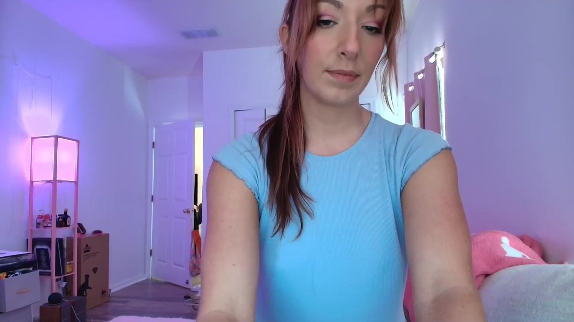 Gallery image thumbnail from AnnaFaux's myfreecams stream on, 08/17/2025, 21:51 image 3 of 20